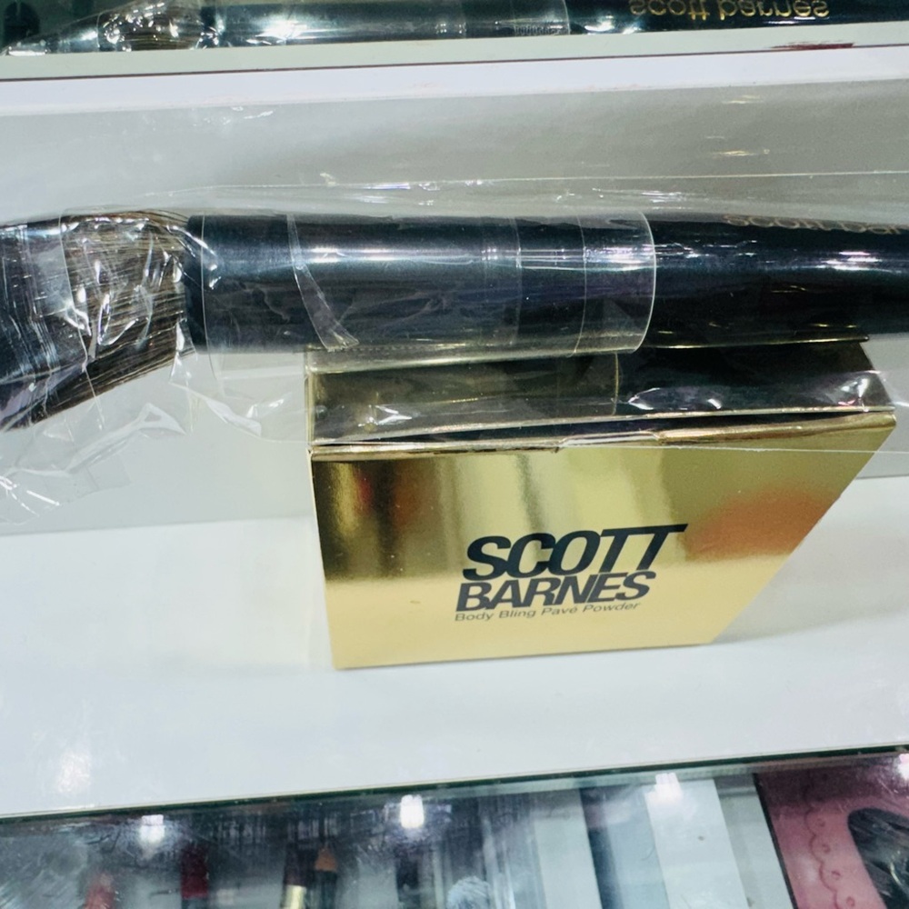Scott Barnes Body Bling Face Powder with Brush NEW